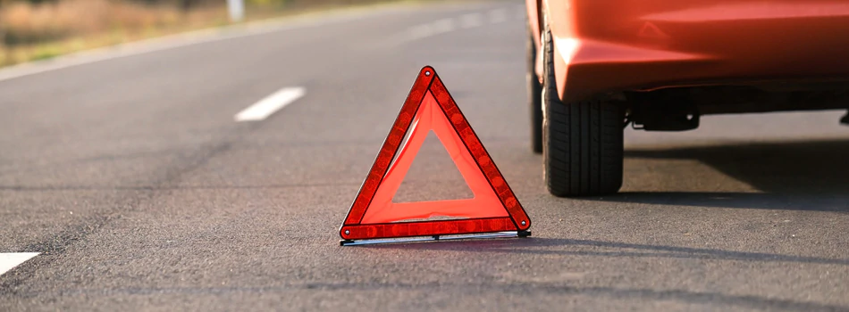 triángulo de emergencia coche